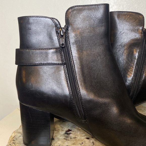 Lauren Ralph Lauren Hadara Black Cow Leather Ankle Boot Silver Zipper Buckle 9.5 - Picture 9 of 13